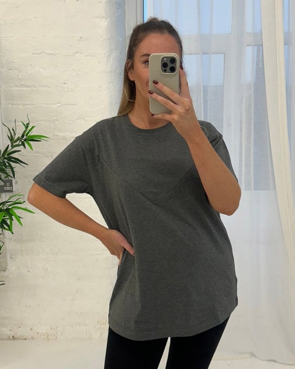 Pretty Mama Black Friday Exclusive Dark Grey - Everyday Oversized breastfeeding Tshirt