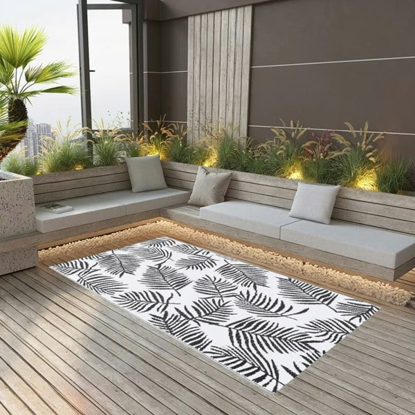 Berkfield Outdoor Carpet White and Black 160x230 cm PP