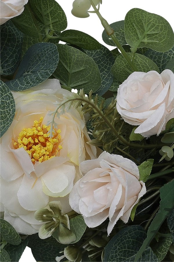 Living and Home D40cm Artificial Camellia Eucalyptus Wreath