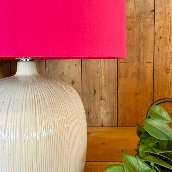 Love Frankie Ridged Table Lamp in Bone