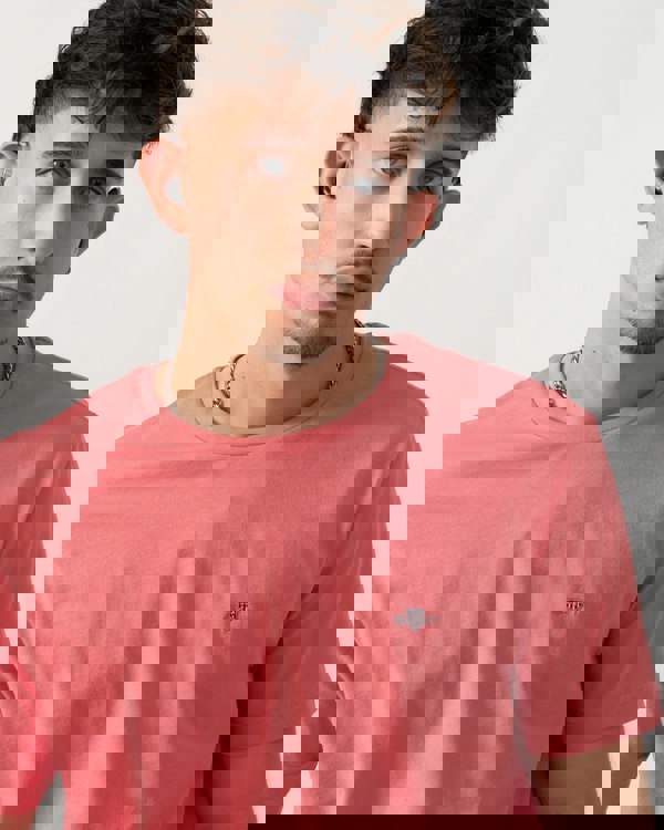 GANT Mens Regular Fit Short Sleeve Shield Logo T-Shirt - 622 Rose Pink detail