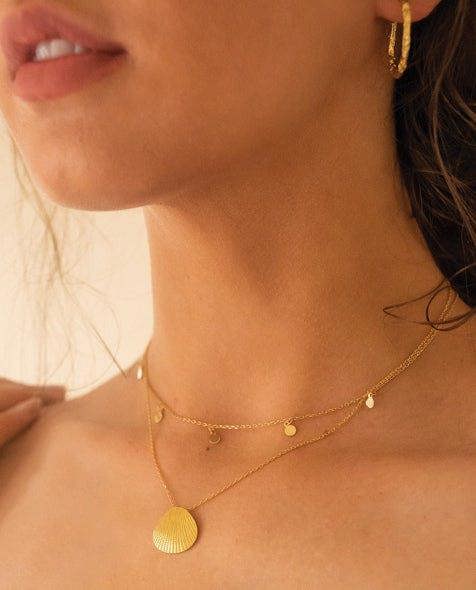 Dainty 18K Gold Shell Clam Necklace - Necklaces - Elk & Bloom