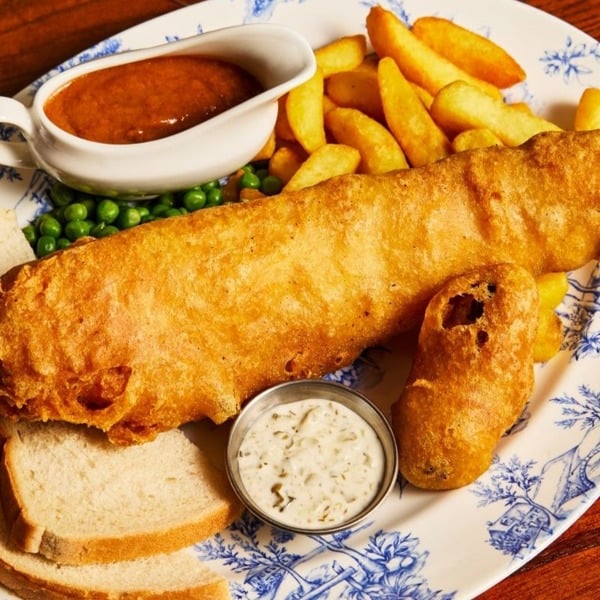 Virgin Experience Days Proper Pubs Fish and Chip Feast with Wine or Beer for Two