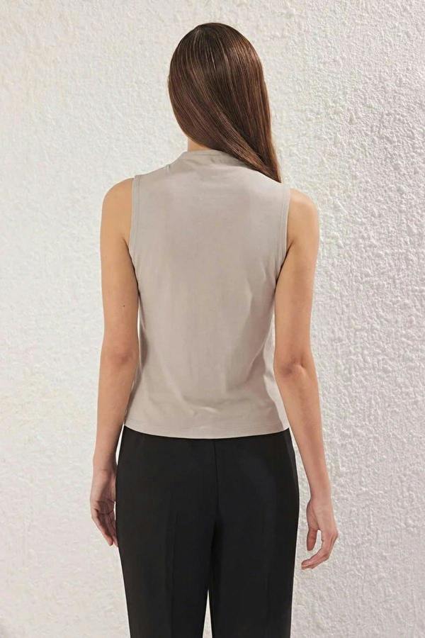 WOVCOR High Neck Regular Length Knitted Blouse