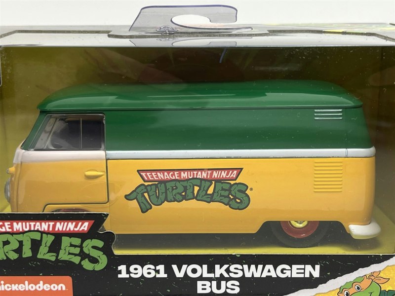 Jada Teenage Mutant Ninja Turtles TMNT 1961 VW Bus 1:32 Scale Jada 35666