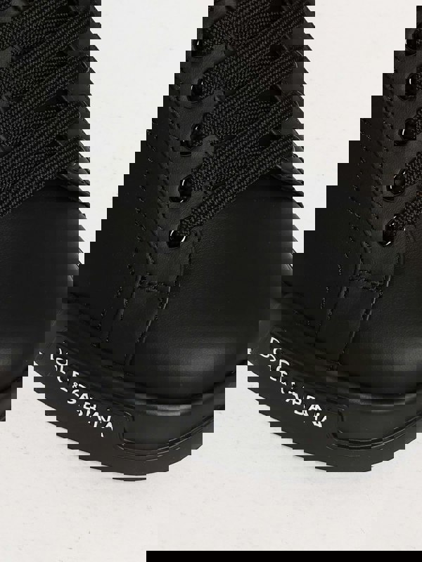 207146042.jpg