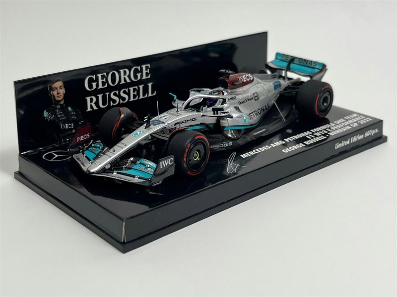 Minichamps George Russell #63 Mercedes F1 Team Bahrain GP 2022 1:43 Scale 417220163