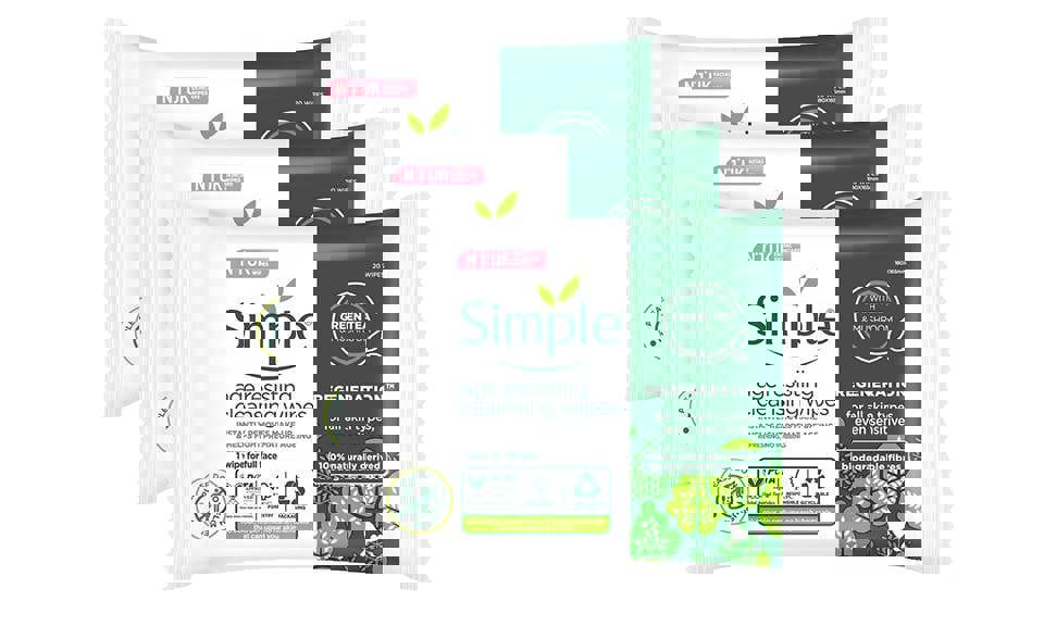 Simple Regeneration Age Resisting Cleansing Wipes with Green Tea Goodness