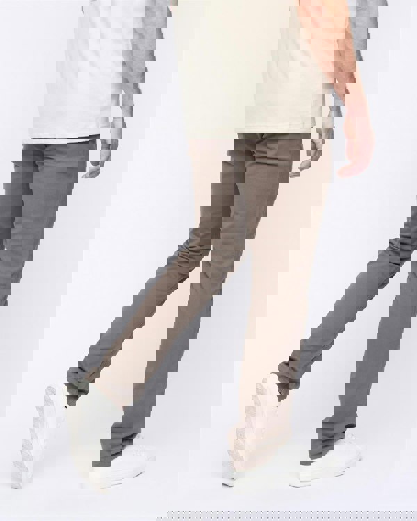 Duck and Cover Moretor Chinos Olive