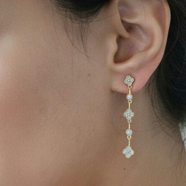 Uchi & Soto Kinmokusei Rose White Drop Earrings
