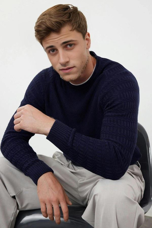 WOVCOR Crew Neck Textured Raglan Sleeve Knit Men's Sweater