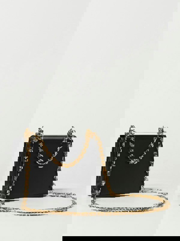 207706968.jpg