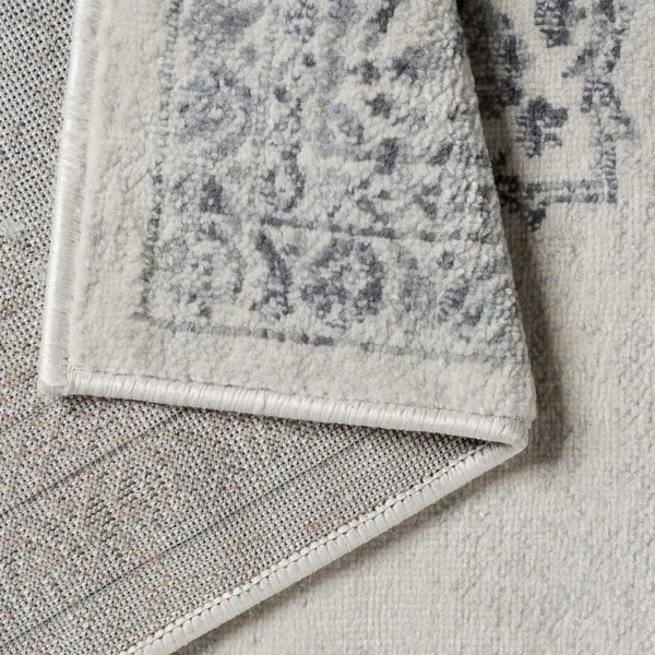 Montana Grey color rug, modern and vintage block design