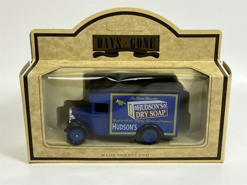 MCSlots Chevrolet Van 1934 Ellimans Embrocation Days Gone Lledo 21031D B4