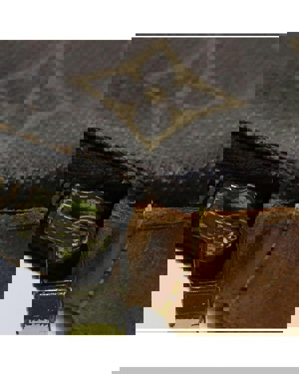 186342282.jpg