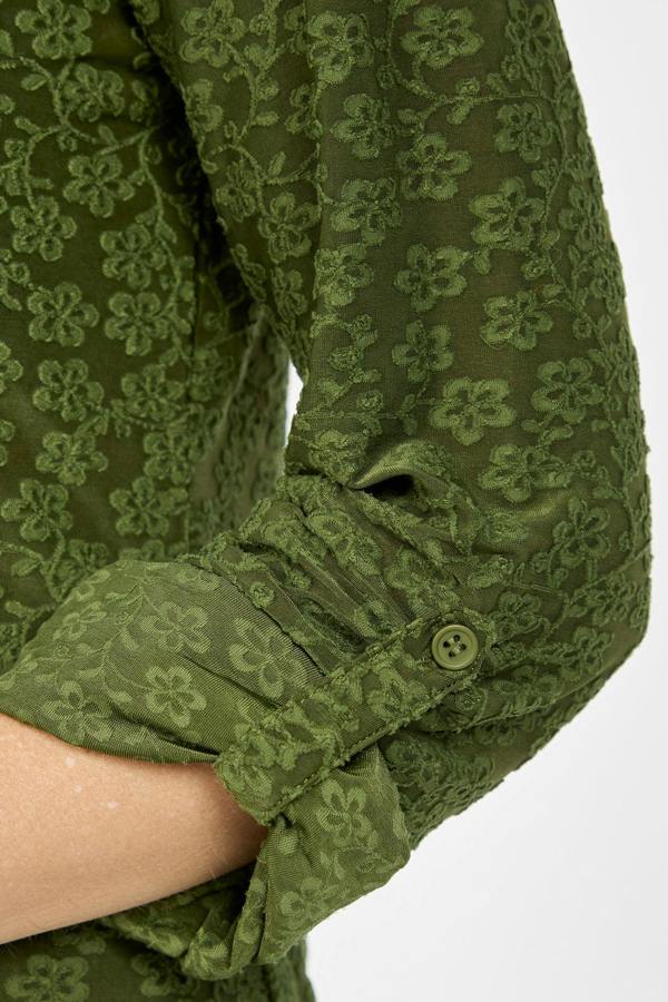 Mudflower Floral Lace Full-Sleeve Stretch Shirt Blouse