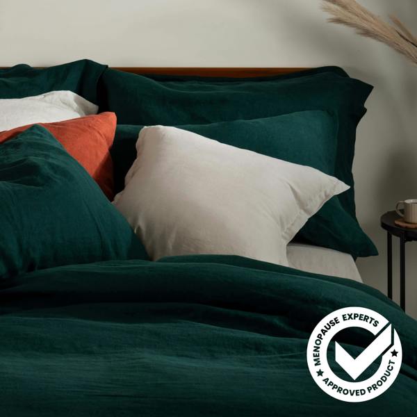 Dark Emerald French Linen Bed Sets Superking - breathable, natural, detail view | Soak and Sleep
