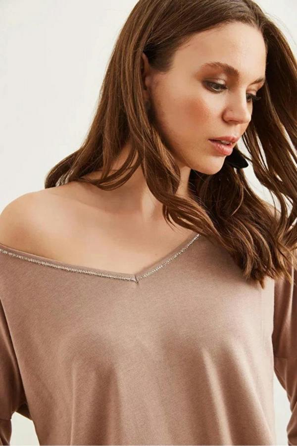 Hoxton Gal V-Neck Viscose Blouse with Silver Stitching Details