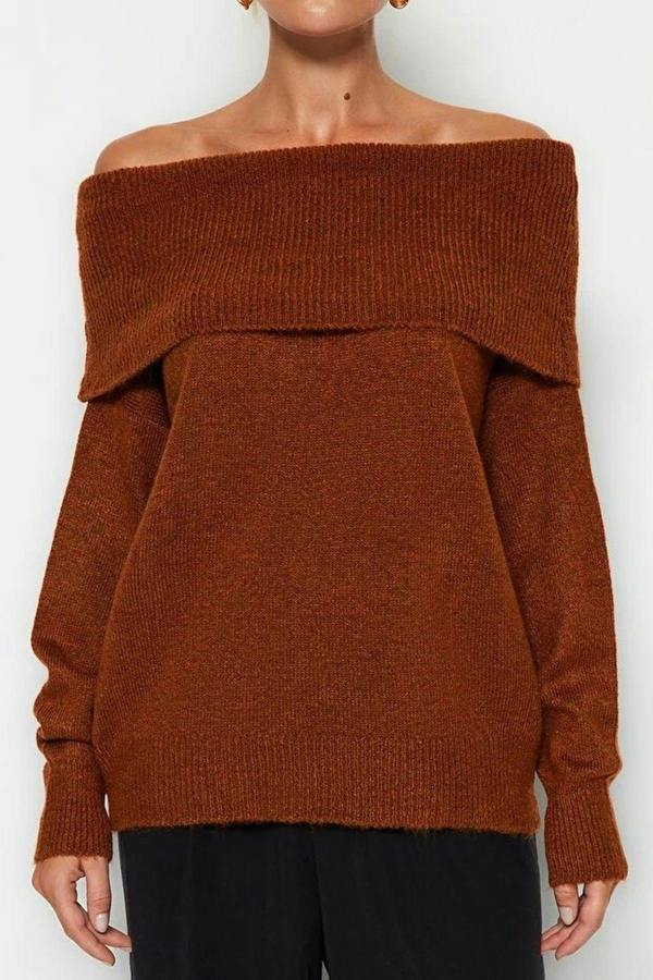 WOVCOR Soft Textured Carmen Collar Knit Sweater