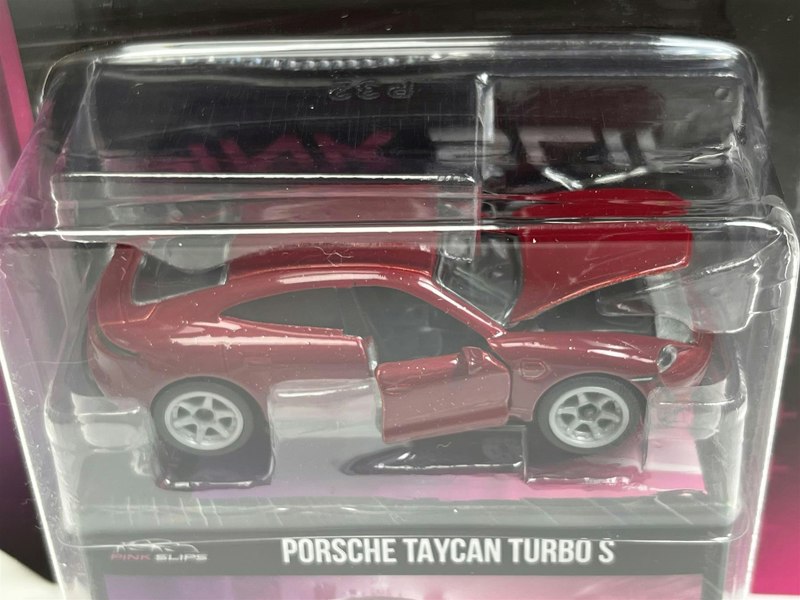 Jada Porsche Taycan Turbo S Red 1:64 Scale Pink Slips Jada 213291000