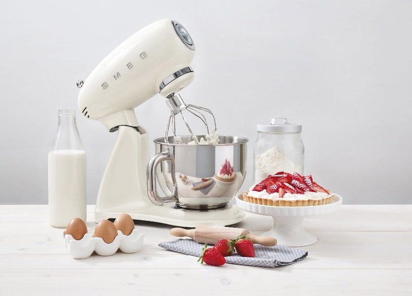 Smeg SMF03 50’s Retro Style Stand Mixer