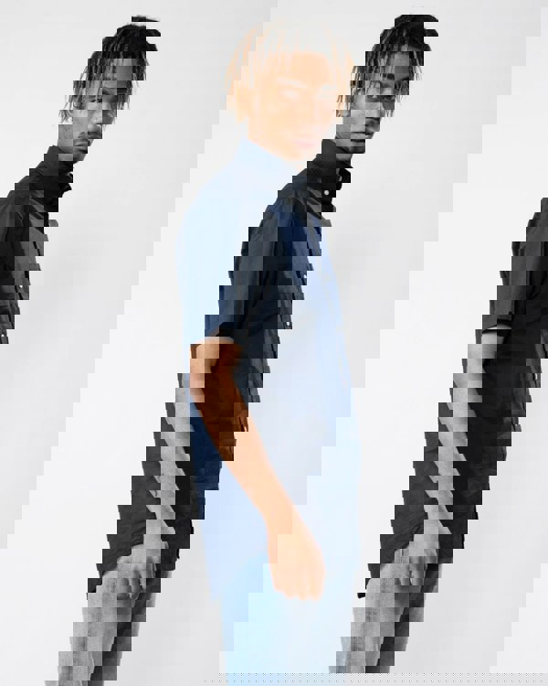 GANT Regular Broadcloth Short Sleeve Button Down Mens Shirt - 410 Marine