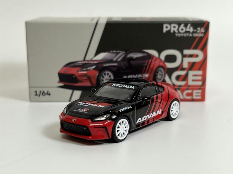 Pop Race Toyota GR86 Advan 1:64 Scale Pop Race PR640024