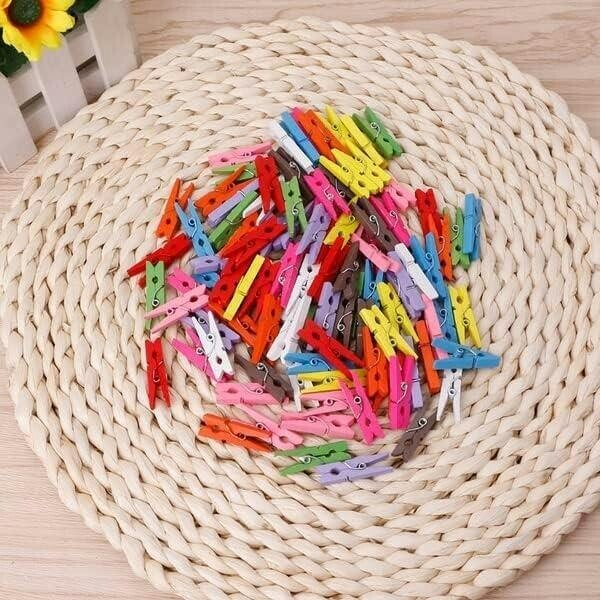 Shatchi 25mm Wooden Mini Clothes Pegs Assorted Colours Pack of 100 for Crafts, Photos and Displays