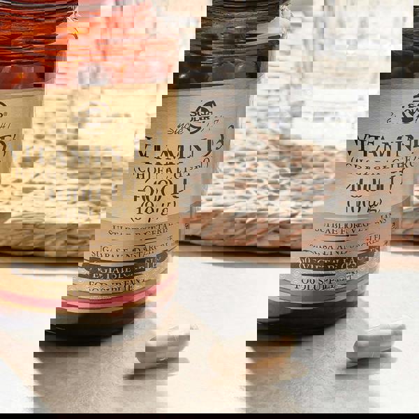 Solgar Vitamins Vitamin D3 (Cholecalciferol) 4000 IU (100 µg) Vegetable Capsules x 60 - Additional 4