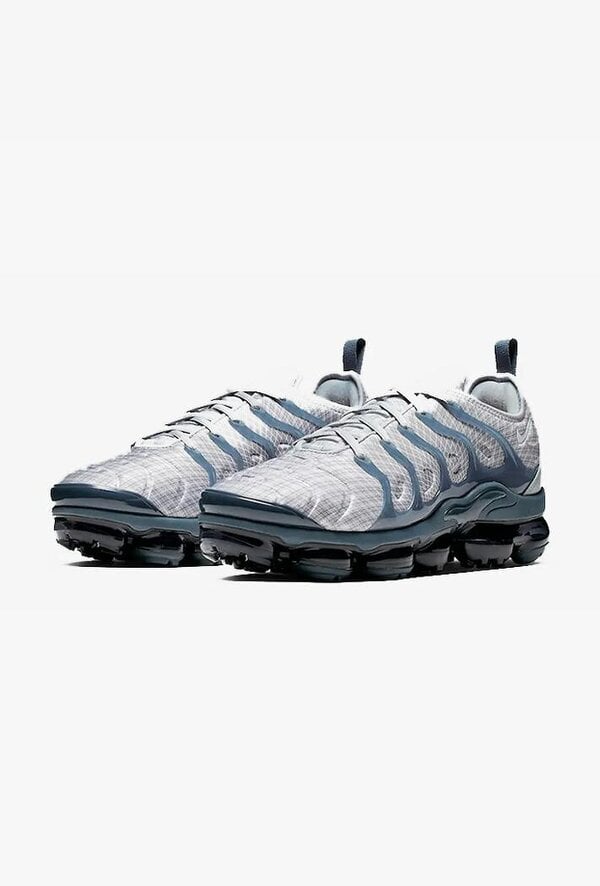 Nike Air Vapormax Plus Trainers