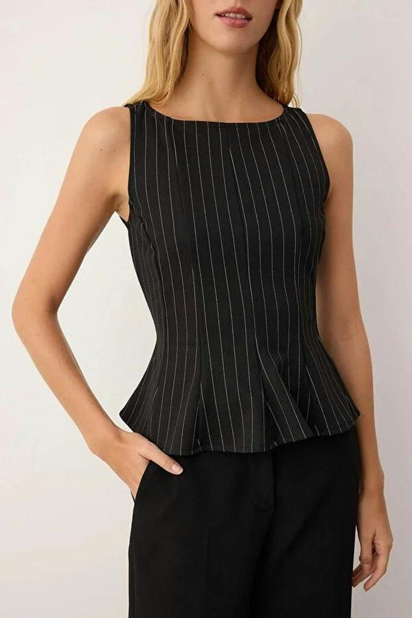 WOVCOR Peplum Boat Neck Stretch Knit Blouse