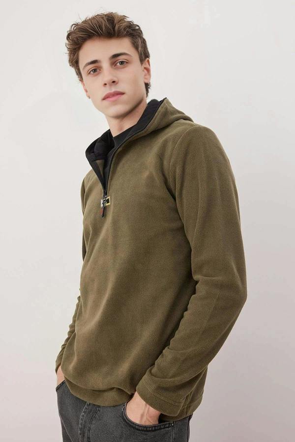 WOVCOR Slim Fit Fleece Zippered Hooded Men's Sweatshirt