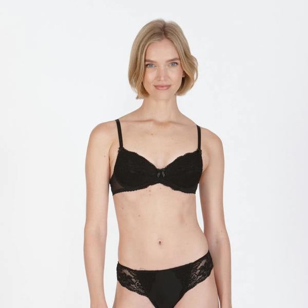 Everyday small cup bra – Perfectly You in black styled with matching briefs