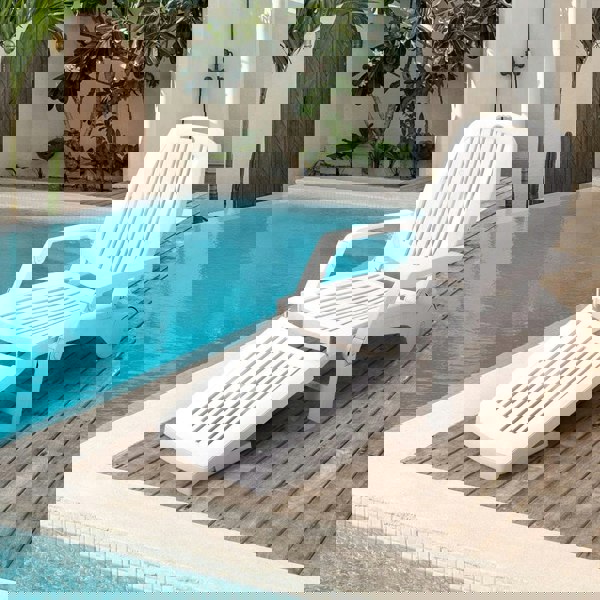 193cm D Outdoor Folding Lounge Chair Recliner with Wheels Sunloungers Living and Home White