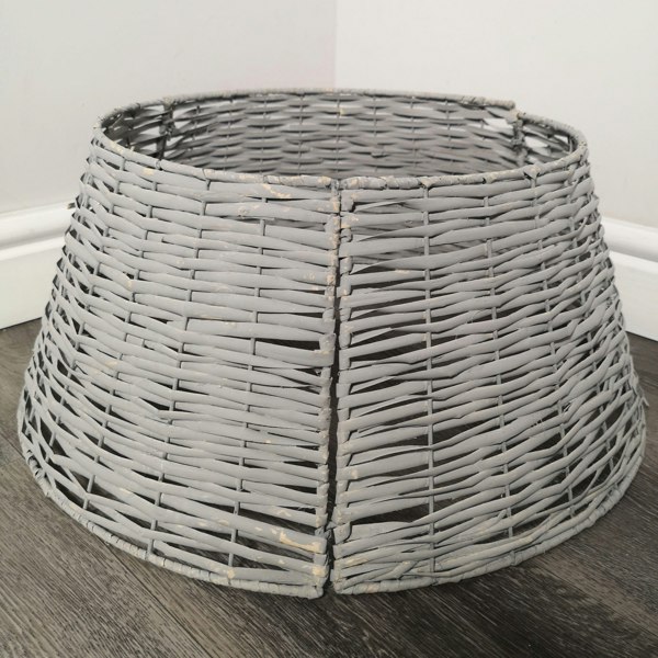 Samuel Alexander 40/58cm Samuel Alexander KD Willow Christmas Tree Skirt Wicker Rattan- Medium Light Grey