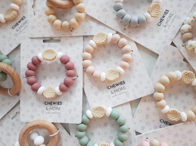 Chewies & More Chewies&more - Silicone Teething Bangle - Cool Leaf
