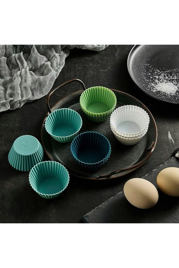 Living and Home 24pcs Reusable Silicone Muffin Baking Cups Multicolour