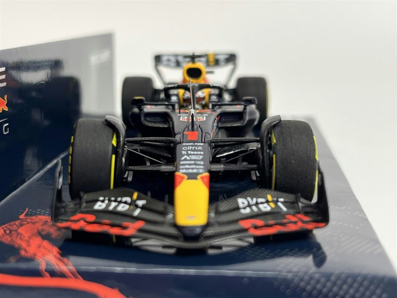 Minichamps Max Verstappen Red Bull Racing RB18 Winner Saudi Arabian GP 2022 1:43 417220101