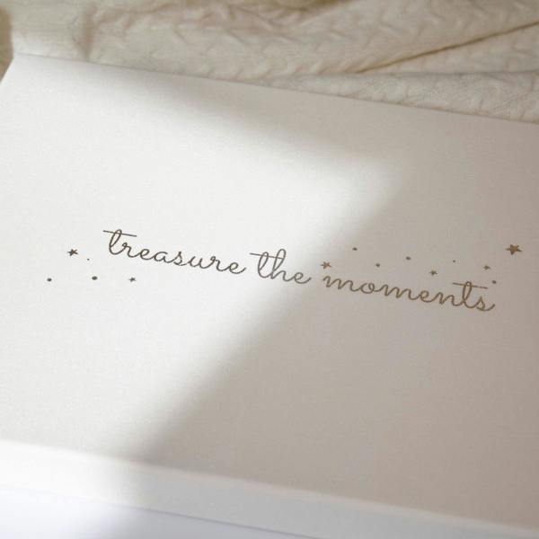 The Baby Gifting Company LUXURY BABY MEMORY BOOK
