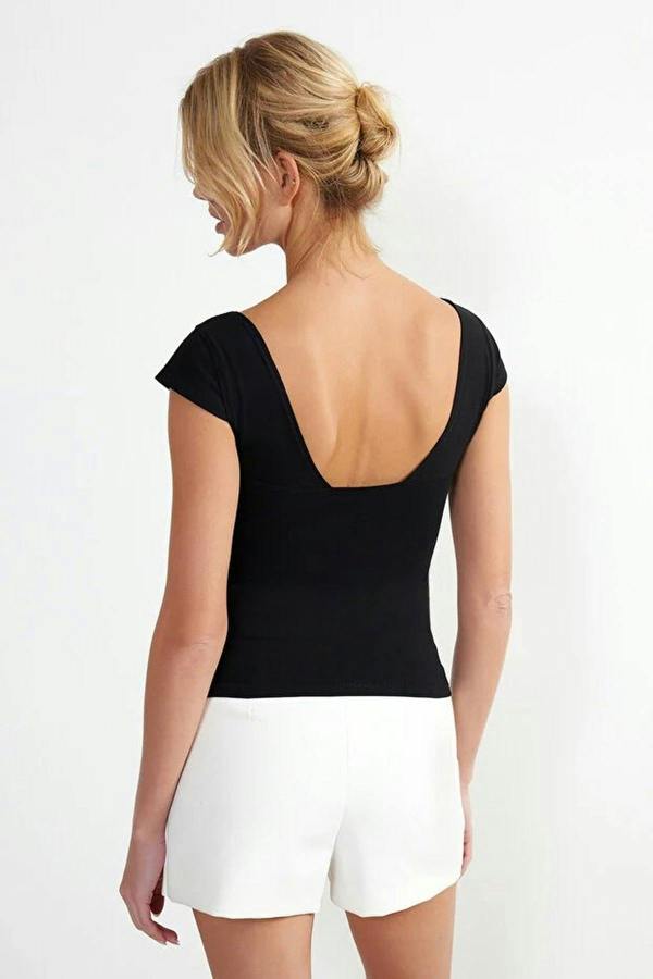 WOVCOR Heart Neckline Fitted Cotton Stretch Knit Blouse