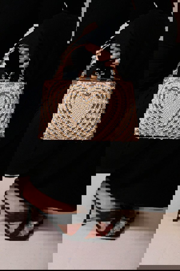 SVNX Heart Pearl Clutch Bag In Gold