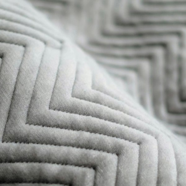 Dreamland Hurry Home Velvet Heated Throw Electric Blanket - Grey Herringbone - 160cm x 120cm