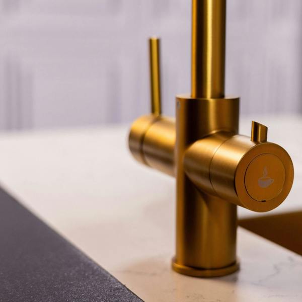 Flode tre | 3 in 1 Boiling Water Tap | Brushed Gold Finish