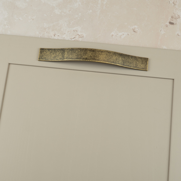 Handle & Home 160mm Antique Brass Strap Handle