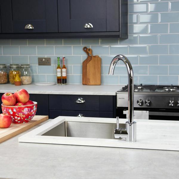 Flode Storsjon | Counter Top Carrera Marble Shroud with 44 x 44 x 20cm Brushed Steel 1 Bowl Sink