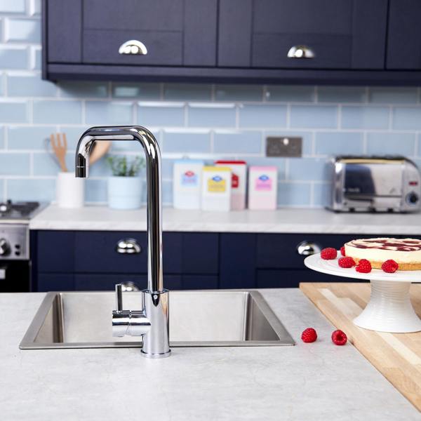 Flode Dellen | Single Lever Kitchen Sink Mixer Tap with Swivel Spout | Square Neck Design | Polished Chrome Finish