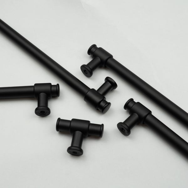 Handle & Home Matt Black Industrial Pipe Pulls
