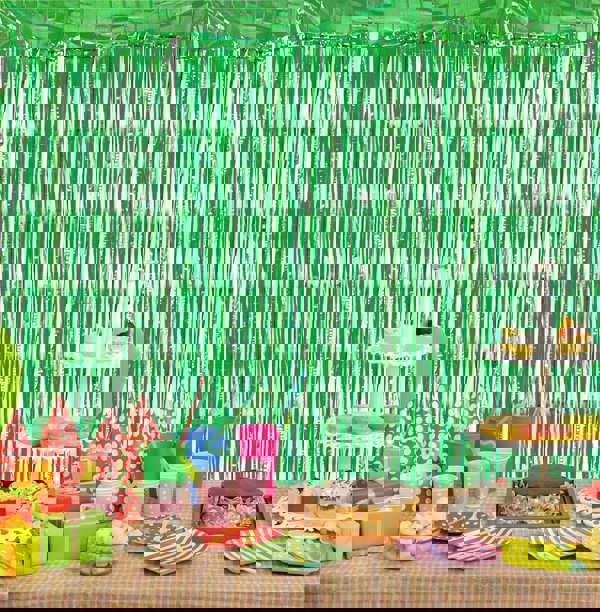 Cheetah Metallic Tinsel Curtain, 3M x 1M Green