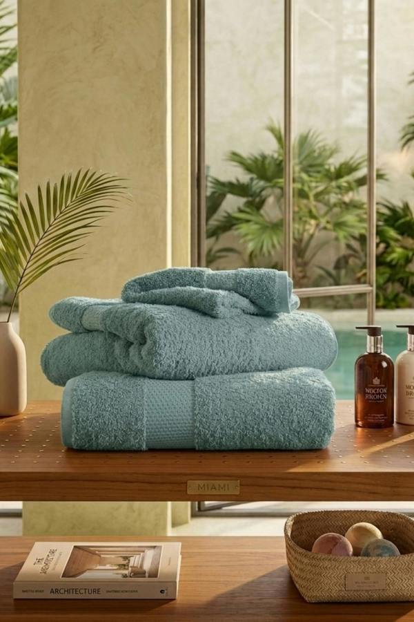 Dyzi Supersoft Absorbent Egyptian Cotton Bathroom Towels 550GSM