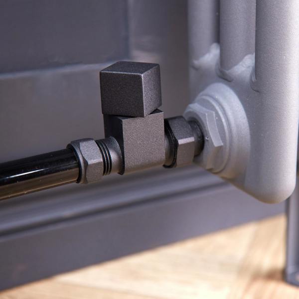 Flode Straight Square Manual Radiator Valve Pack | 15mm x 1/2″ | Matt Black